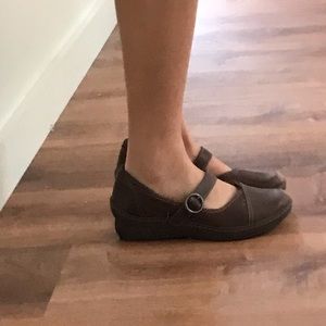 Cute brown shoes
